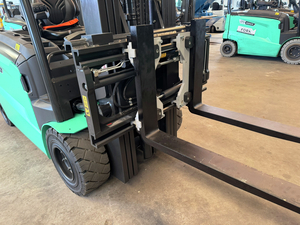 TRANSPORT HEFTRUCKS ELEKTRISCHE 3.5 TON HEFTRUCK VAN MITSUBISHI ELEKTRISCHE HEFTRUCK MET 3500 KG HEFVERMOGEN EN TRIPLEXMAST TE KOOP BIJ FORX DE BESTE HEFTRUCKDEALER HEFTRUCK TE KOOP CHARIOTS A VENDRE FORKLIFTS FOR SALE VERKOOP HEFTRUCKS VERHUUR HEFTRUCKS TRANSPORT HEFTRUCKS SERVICE VAN ALLE MERKEN MITSUBISHI CATERPILLAR NISSAN TOYOTA UNICARRIERS LINDE BESTE HEFTRUCKDEALER IN VLAANDEREN BELGIE ZEEBRUGGE BRUGGE TORHOUT ZEDELGEM ROESELARE MEULEBEKE WAREGEM VOOR ALLE MERKEN HEFTRUCKS VAN HOGE KWALITEIT @FORX 