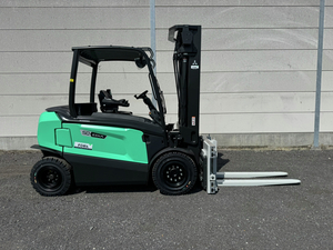 Discover the powerful and energy-efficient Mitsubishi FB50CN electric forklift—available now at Forx, your trusted partner in professional material handling solutions.