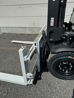 Discover the powerful and energy-efficient Mitsubishi FB50CN electric forklift—available now at Forx, your trusted partner in professional material handling solutions.